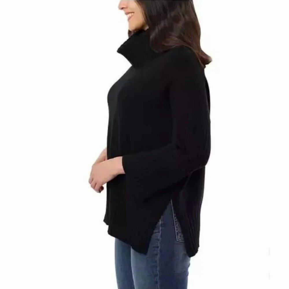 Cyrus Black Turtle Neck Sweater Size Medium